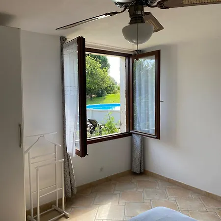 Maison A La Campagne Avec *